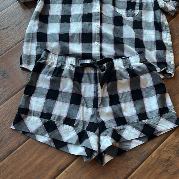Cute Victoria Secret Pajama Set - Size Medium - Picture 8 of 8